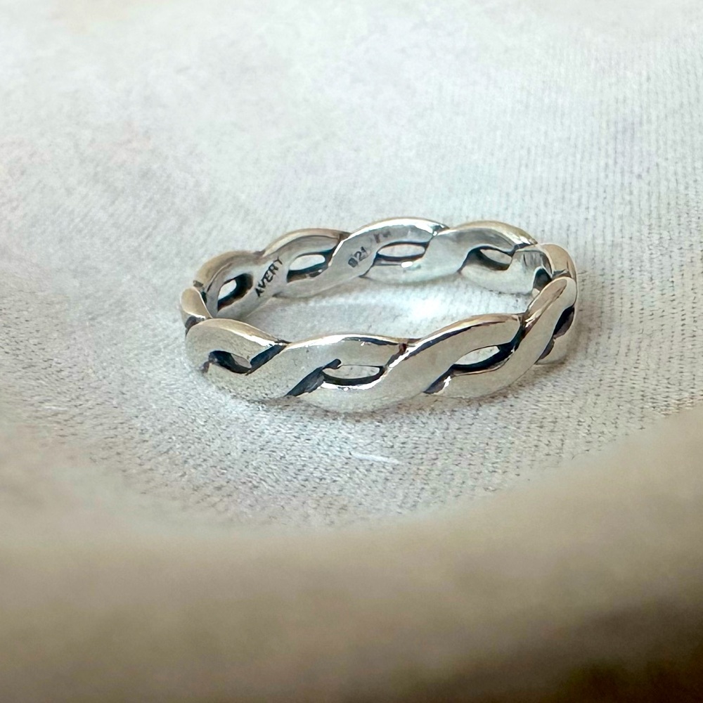 James Avery Twisted Wire Retired Women's Ring